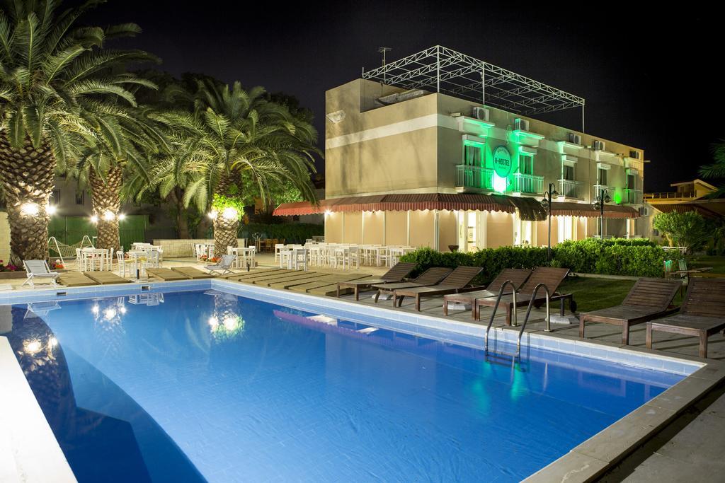 R+ Hotel By Rooms Cesme Exterior photo