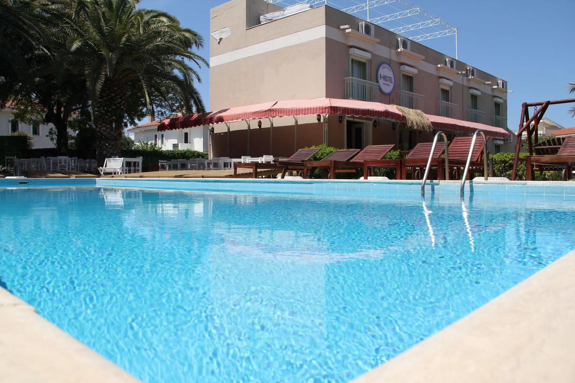 R+ Hotel By Rooms Cesme Exterior photo